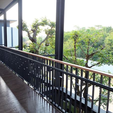 Hotel De Vine House à Roi Et Extérieur photo